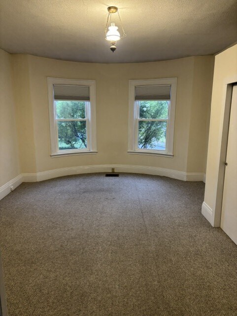 28 Jefferson St Unit 1