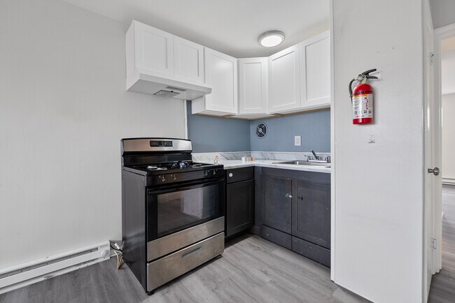 Photo - 2020 Woodlynne Ave