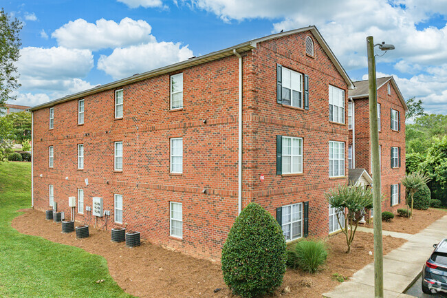 Elevation Station at Howard - Elevation Station at Howard Apartments