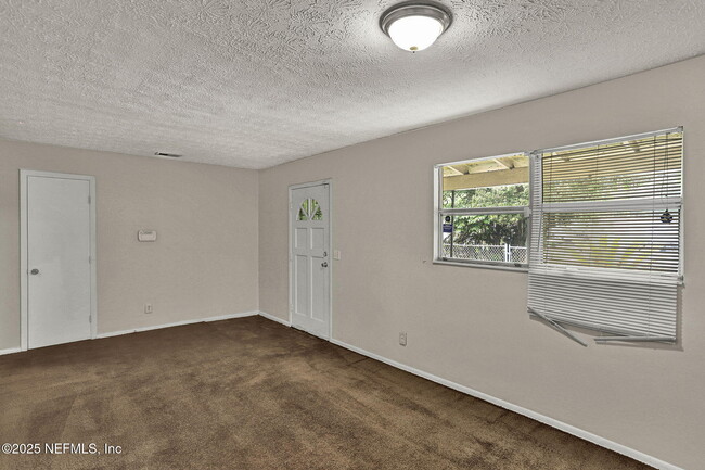 Photo - 7063 Wonderland Ct
