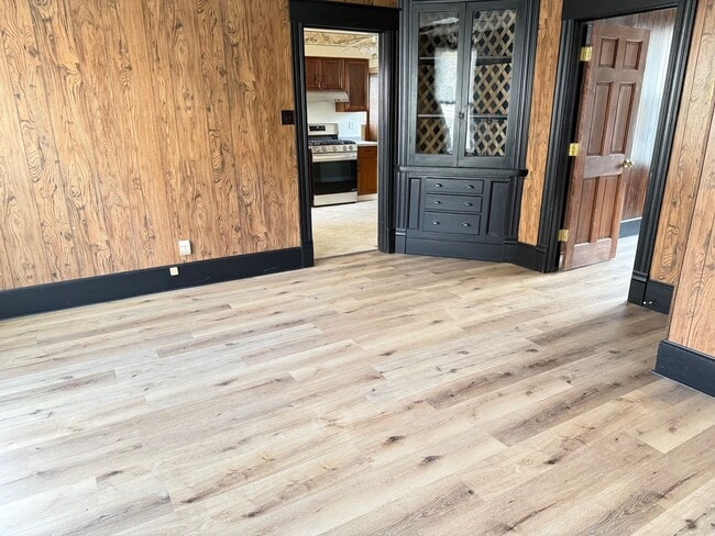 Photo - Recently redone 3BR 1.5 bath house in Bloo...