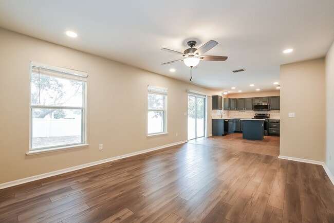 Photo - 7545 Sloewood Dr