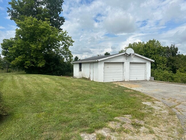 Photo - 1612 Alton Station Rd