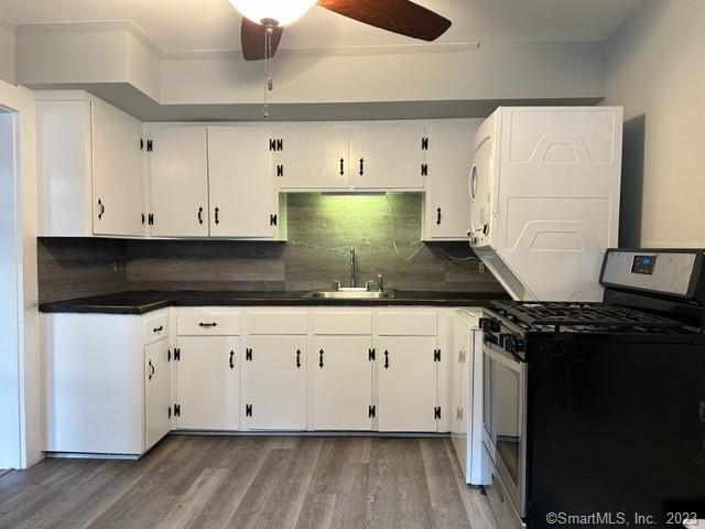 Photo - 20-22-22 Allen St Unit 2nd flr rs