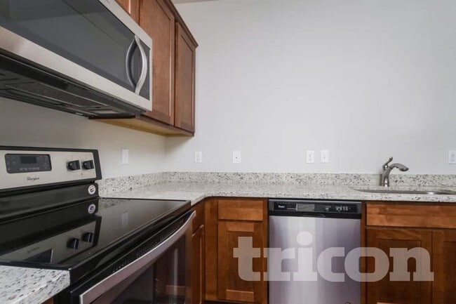 Photo - 512 Hickory Leaf Ct