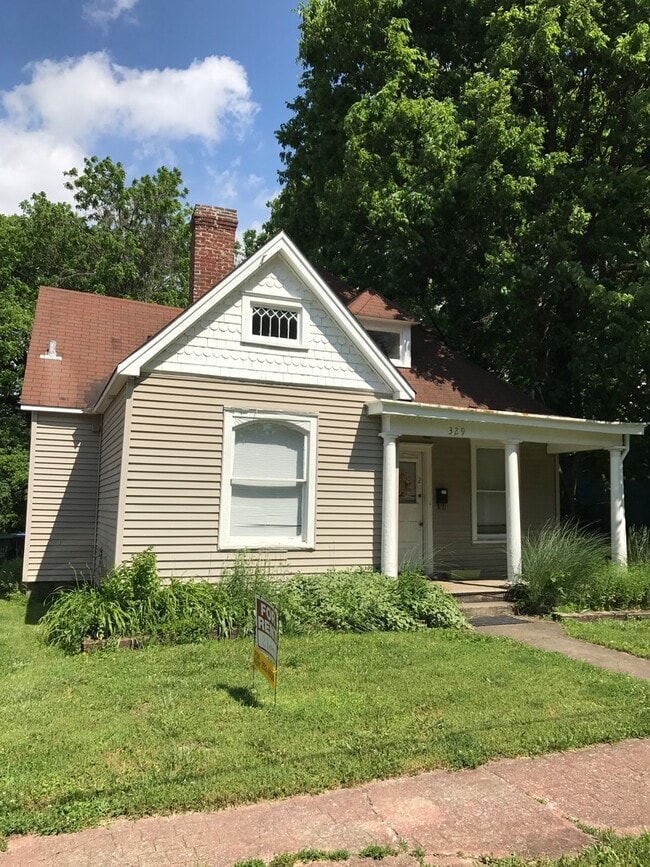 329 Oldham Ave