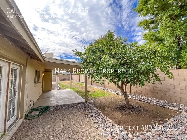 Photo - 4828 S Roberts Rd