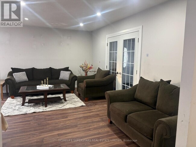 Photo - 3670 Crabtree Crescent