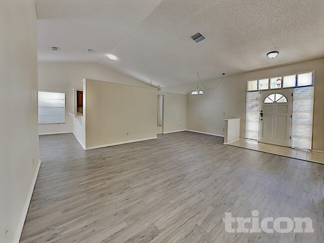 Photo - 778 Birgham Pl