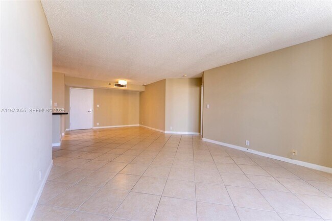 Photo - 3530 Mystic Pointe Dr Unit 2207