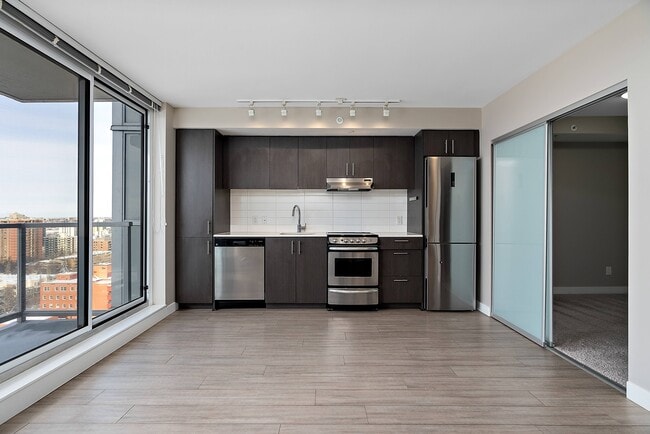 Kitchen - 2 Bed 2 Bath - The Hendrix - The Hendrix