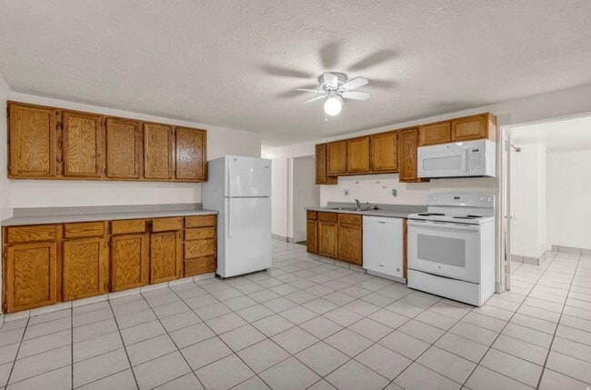 Photo - 2321 Harvest Ln