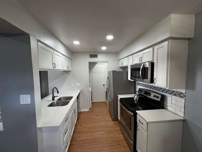 Photo - 3511 Alpine Cir Unit 2