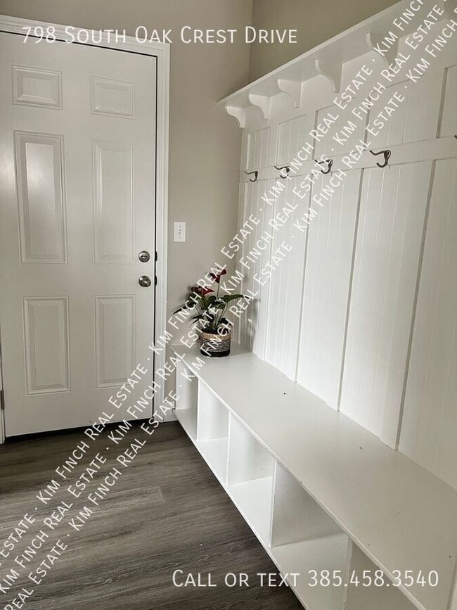 Photo - 798 S Oak Crest Dr