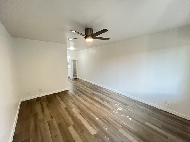 Photo - 12706 Venice Blvd