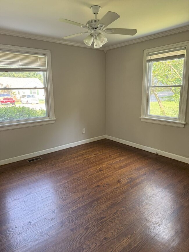 Photo - Near West End 3 bed Rancher ready for you!