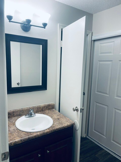2 BED 1.5 BATH