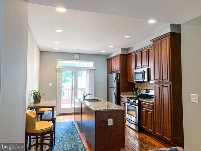 Photo - 131 N Luzerne Ave