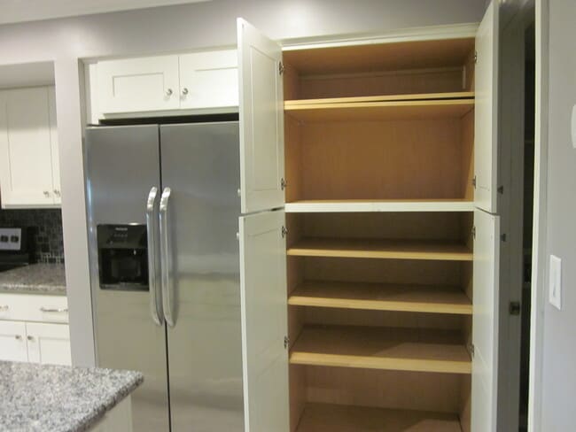 Large adjustable shelf pantry - 3059 Sea Marsh Rd