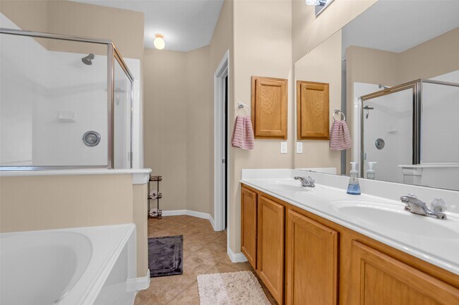 Photo - 2919 Whitman Dr