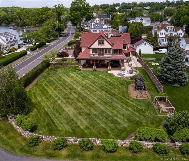 Photo - 41 Compo Beach Rd