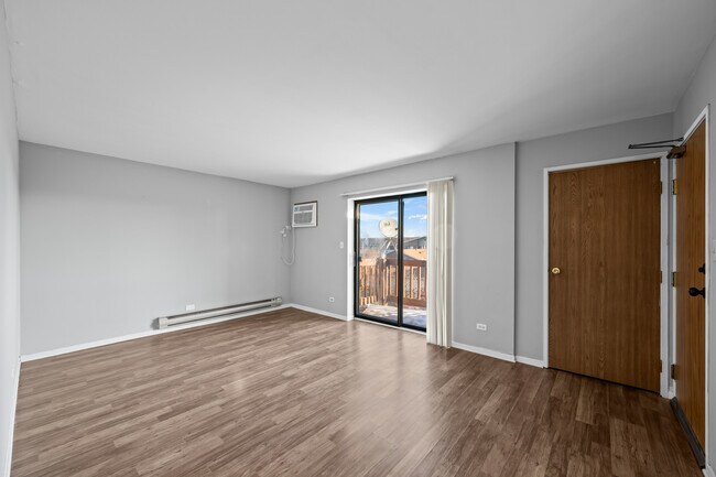 Photo - 1324 Geneva Dr Unit 3B