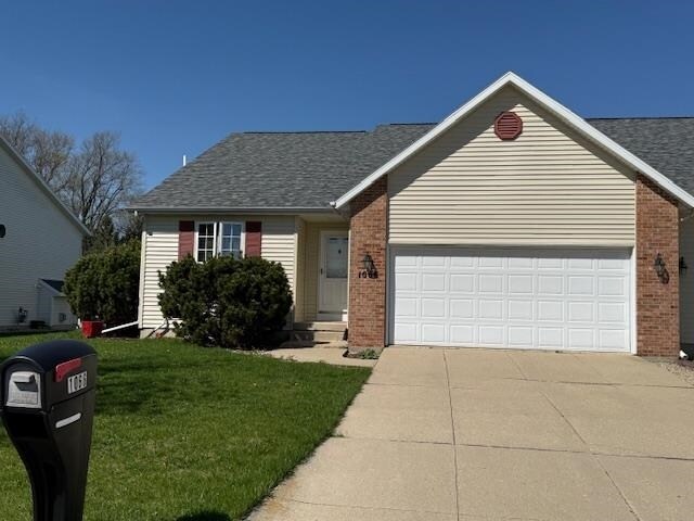 Photo - 1066 School St