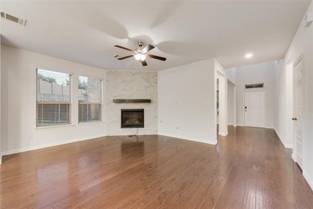 Photo - 2418 Hillview Dr