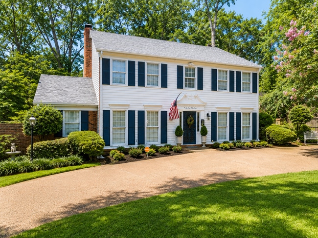Building Photo - 2151 Kirby Pkwy