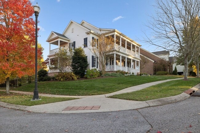 Photo - Luxury Executive Rental in Highlands of Ladd Park