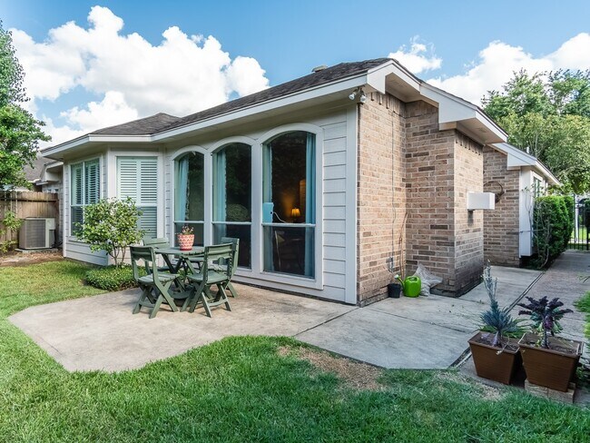 Photo - 7034 Lawler Ridge