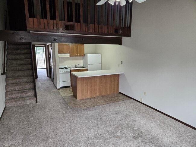 Photo - 11 Village Ct Unidad 11