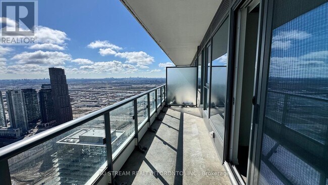 Photo - 950 Portage Pkwy Unité 5805