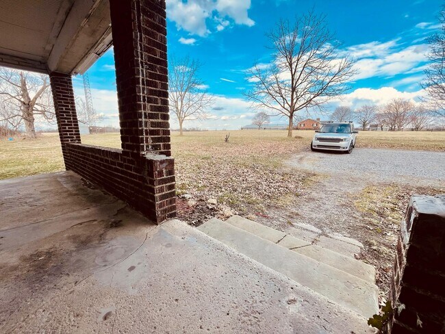 Photo - 1803 Harlansburg Rd Unit 1