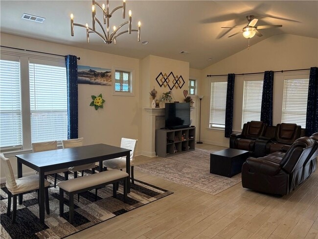 Photo - 5200 SW Kemptown Pl