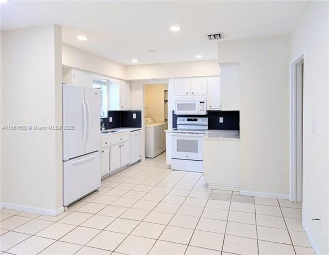 Photo - 856 Benevento Ave Unidad 856 Benevento Ave  1