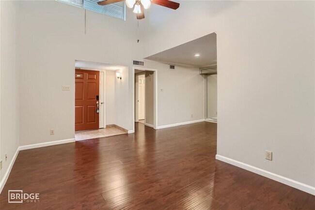 Photo - 16301 Ledgemont Ln