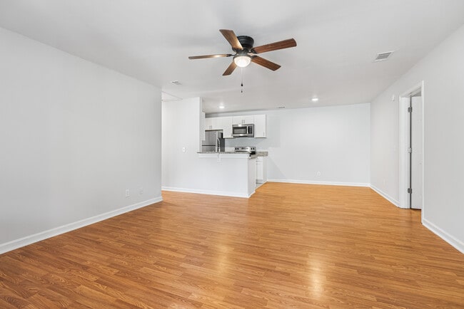 Photo - King George Apartments