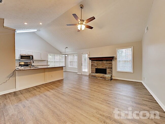 Photo - 312 Reisling Dr