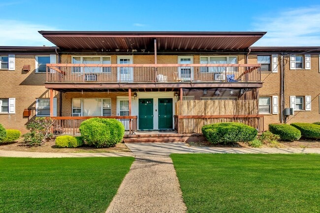 Building Photo - 55 Gill Ln Unit 42