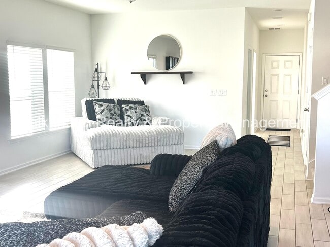 Photo - 377 Brookgreen Wy