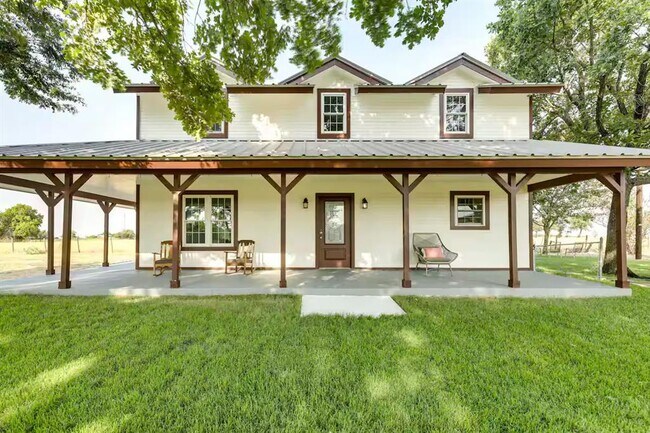 Photo - 1616 Co Rd 463