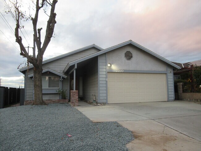 3 Bedroom Houses For Rent In Bakersfield Ca Forrent Com