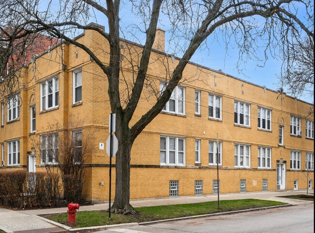 Building Photo - 3506 N Lawndale Ave Unit 1 Rental
