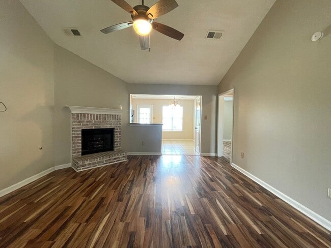 Photo - Adorable home, close to the casinos! Country living!