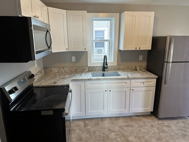 Photo - 234 Oak St Unit 234 1st Floor