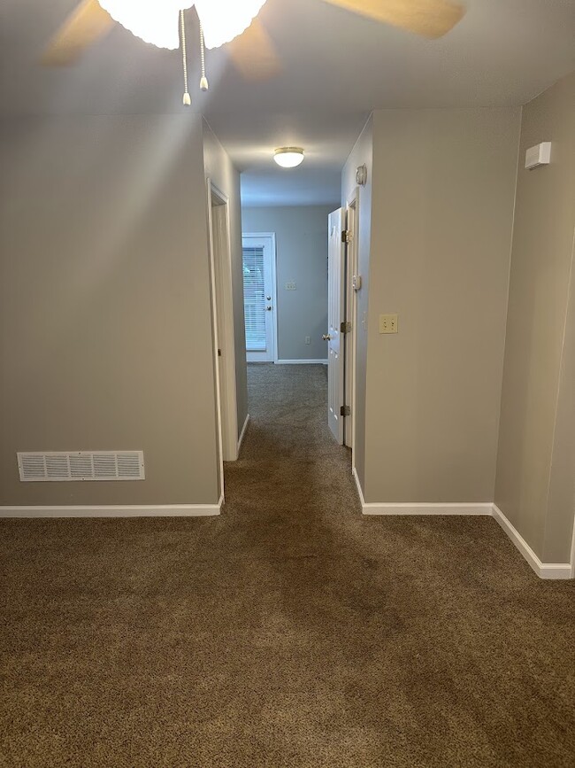 Photo - 878 Poplar St