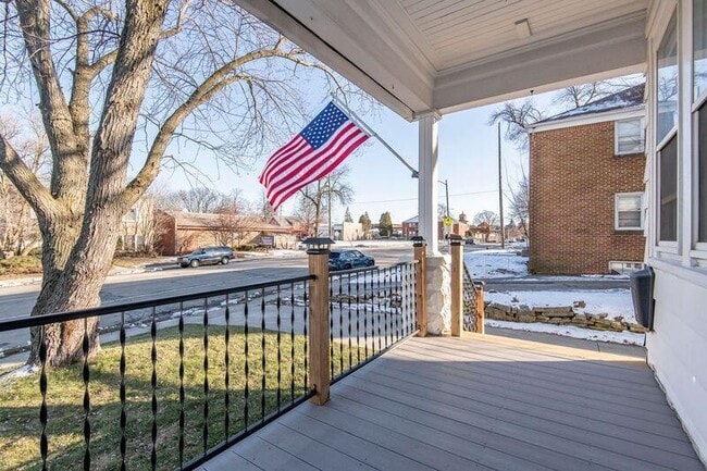 Photo - 2615 N Wauwatosa Ave