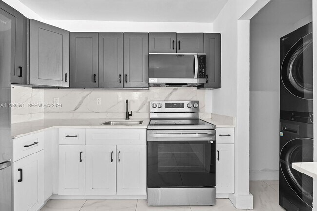 Building Photo - 1443 NW 34th St