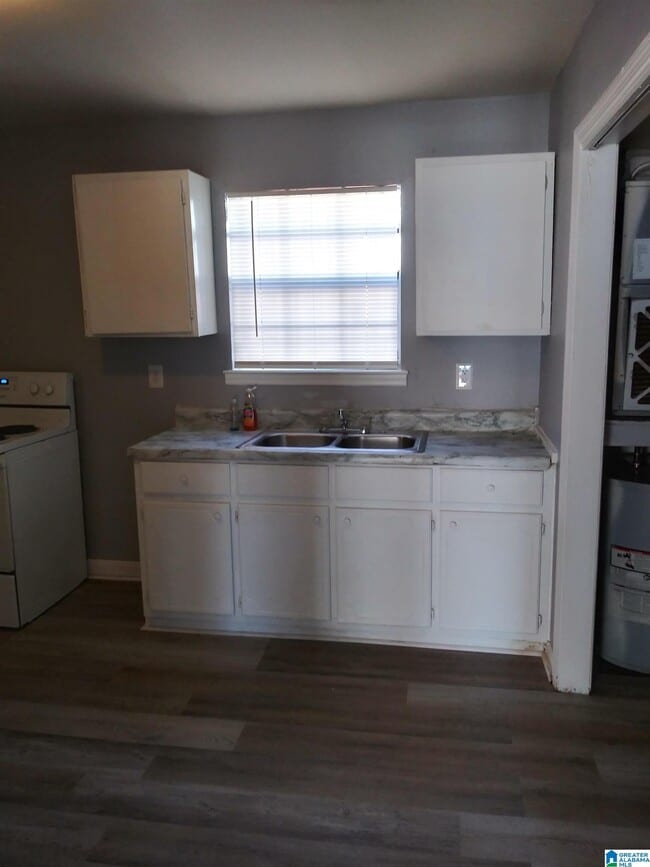 Photo - 5414 Ave D